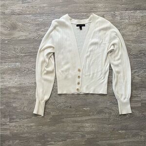 Elegant White Button-Up Women's cardigan